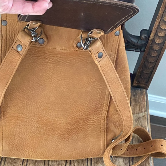 Saddleback 12 inch back pack WITHOUT WERRO BAG ATTACHMENT - Picture 4 of 7